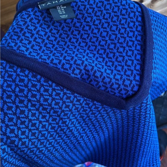 Tahari bodycon dress Medium - Picture 7 of 10